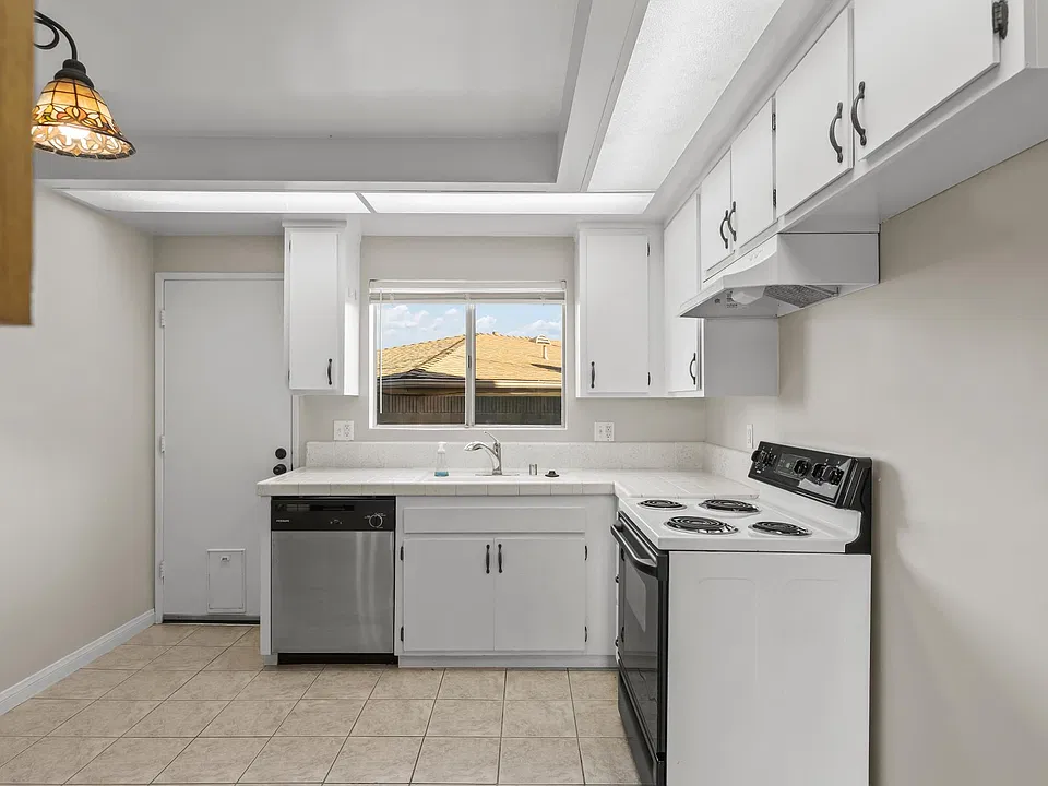 Kitchen 3