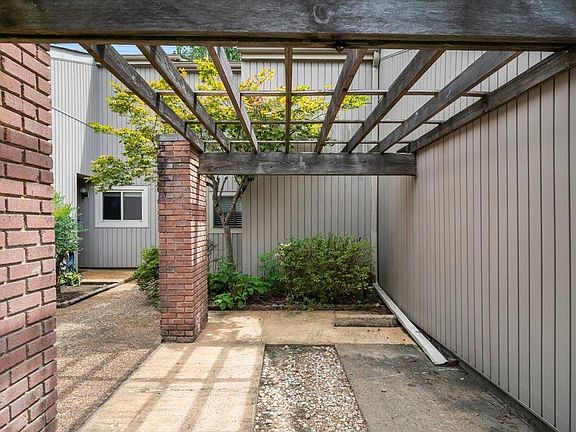 4th image of 4787 Towering Oaks Dr #803