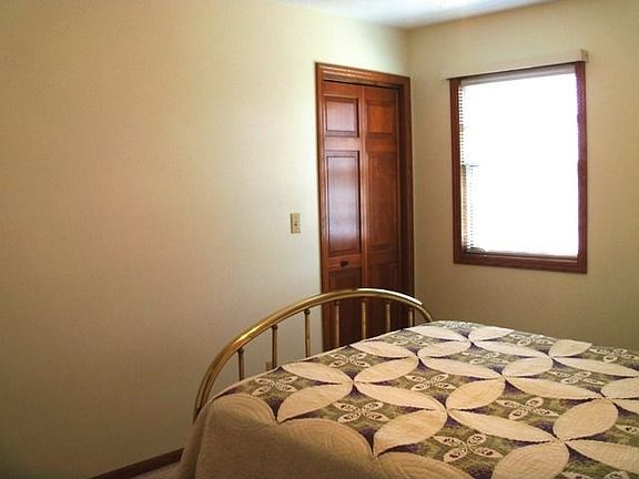 3 additional Bdrms & Bath