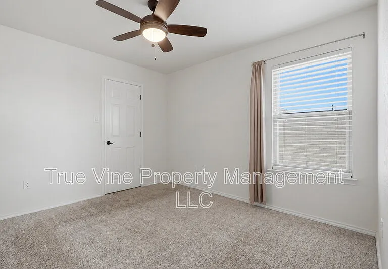114 Katy Way — Photo 24