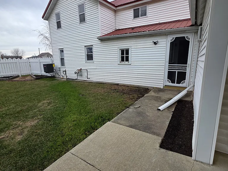 410 W Main St — Photo 9