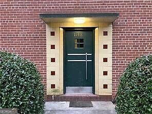 1st image of 1148 Briarcliff Rd APT 1