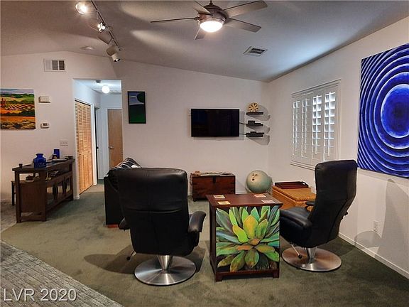 3rd image of 4990 Mascaro Dr