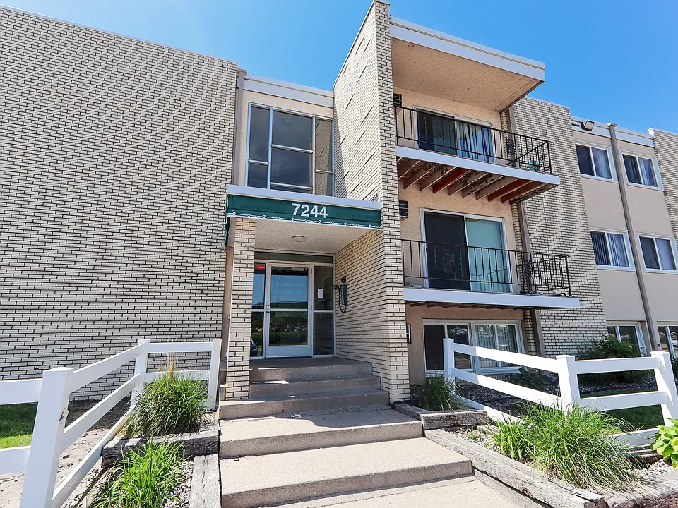 Cedar Avenue Apartments