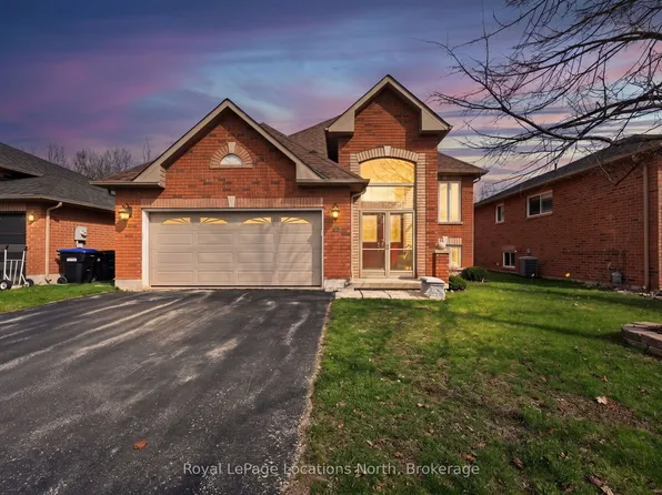 33 Telfer Rd, Collingwood, ON L9Y 5H5