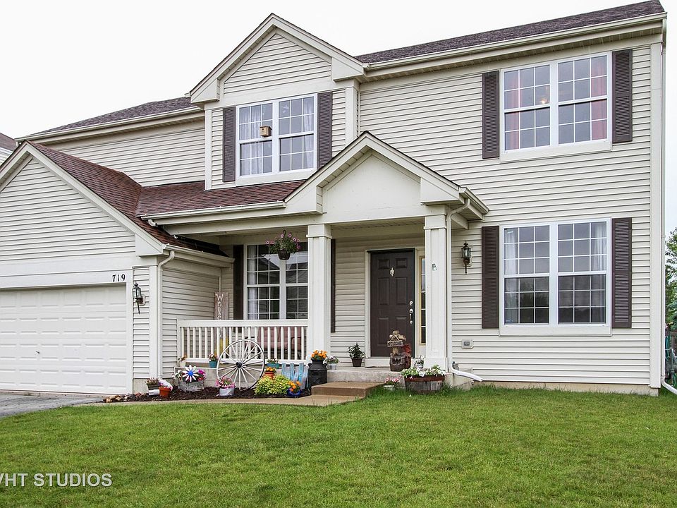 1st image of 719 Cameron Dr