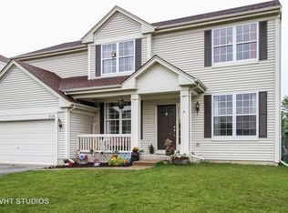 719 Cameron Dr, Antioch, IL 60002