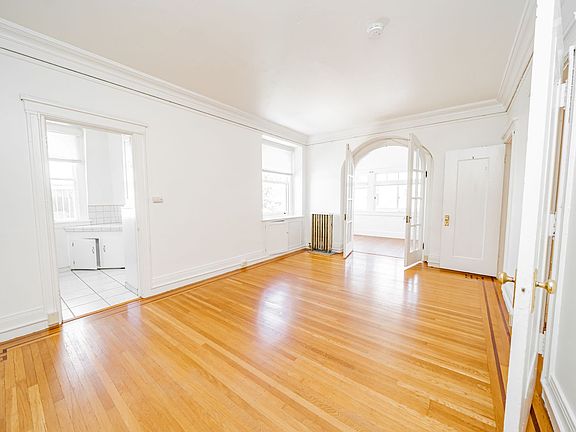 2nd image of 159 17th St #24