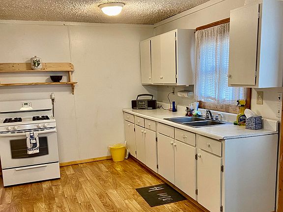4th image of 1053 E Spruce St