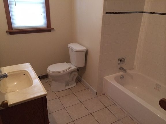 2nd image of 2720 Theresa Ave