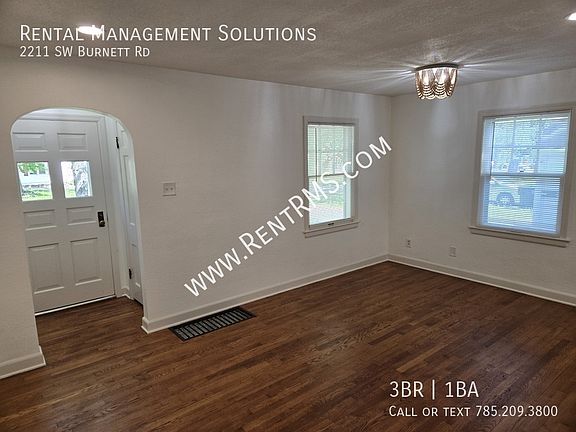 3rd image of 2211 SW Burnett Rd