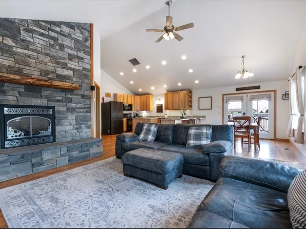 340 8th Ave NW, Ronan, MT 59864