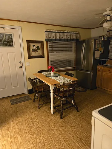 213 Hickory St #STUDENT RENTAL Photo 1