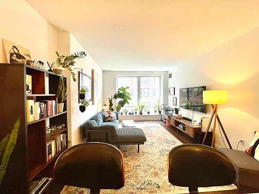 Rented by Pear NYC LLC | media 24