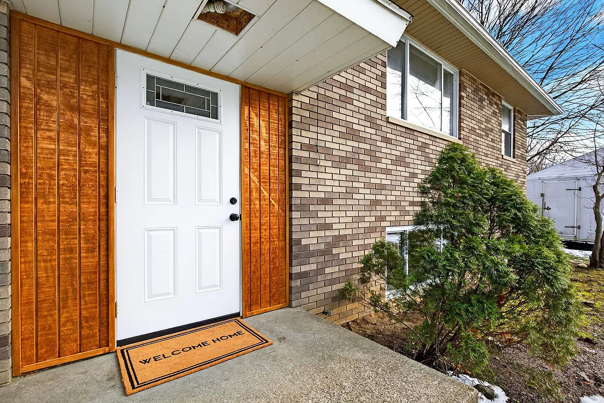 Building Photo - 211 Buffington Rd #4
