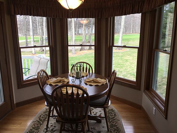 breakfast nook