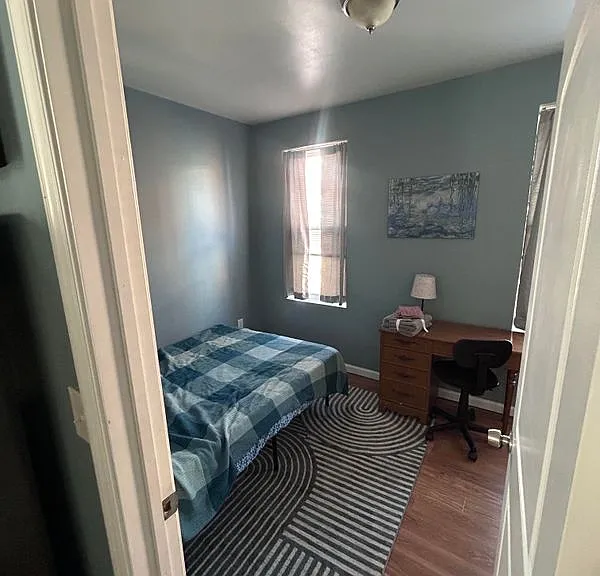2334 N Carlisle St — Photo 2