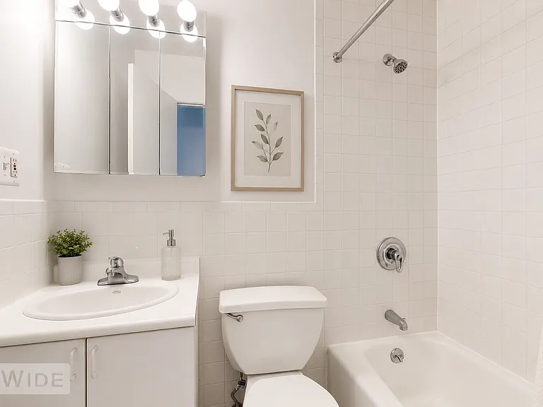 216 E 85th St #2D — Photo 4