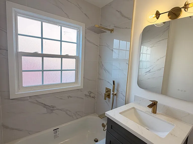 421 N Doheny Dr #4 — Photo 11