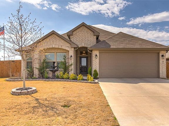 4th image of 909 Misty Bray Ct
