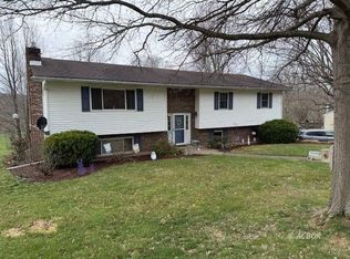 6449 Ervin Rd, Athens, OH 45701