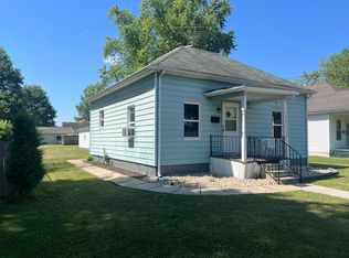 822 W 6th St, Staunton, IL 62088