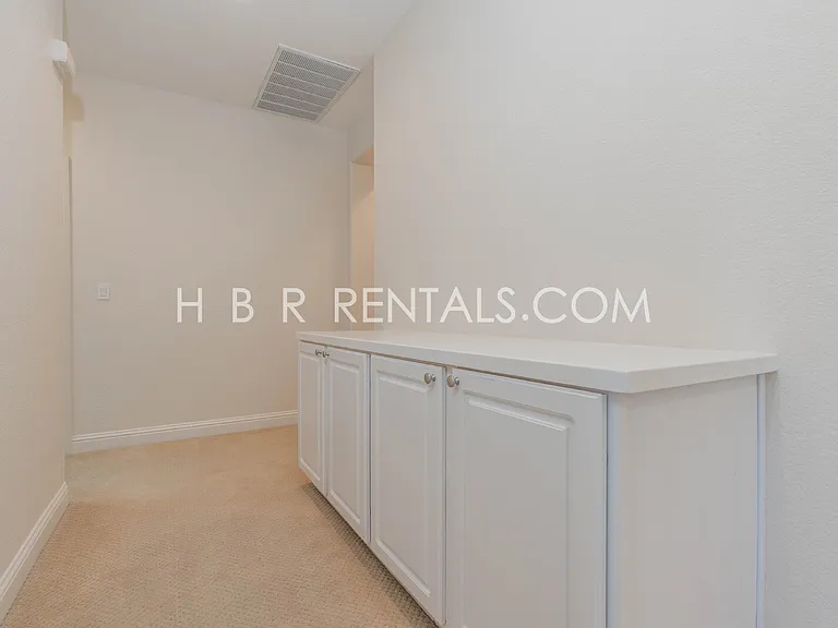 237 E Legacy Dr — Photo 23