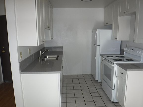 5th image of 1930 Georgia Ct APT 9