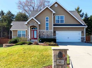 2421 Sumac Dr, Manhattan, KS 66502