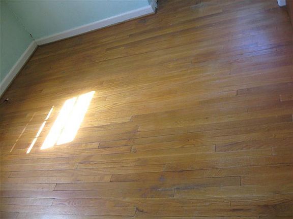 5th image of 1400 N Broadway