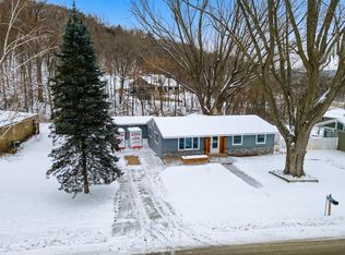 N1914 Wedgewood DRIVE, La Crosse, WI 54601