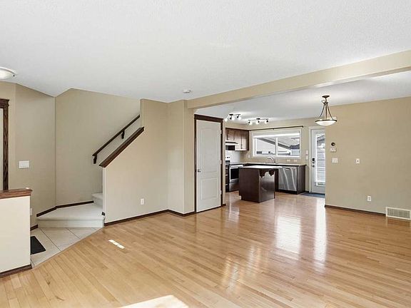 4th image of 258 E Cranberry Pl SE