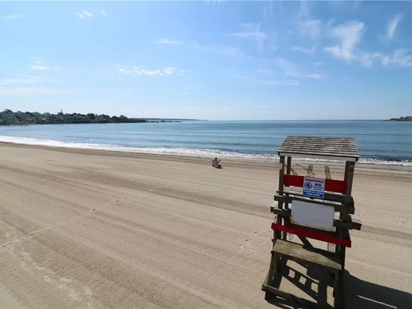 175 Bonnet Point Rd #R3, Narragansett, RI 02882