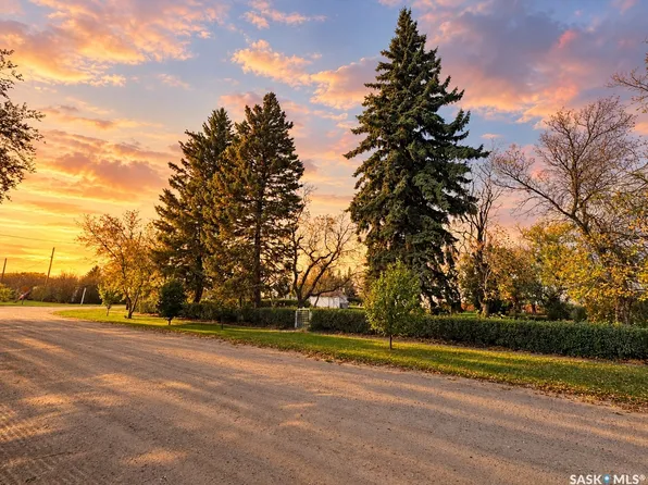 201 2nd Avenue, Borden, SK S0K 0N0
