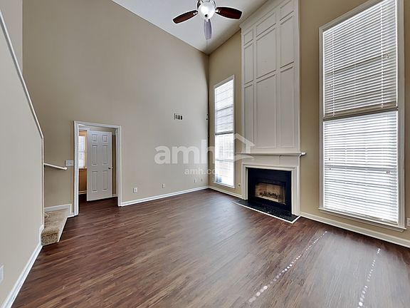 4th image of 3450 Ridgefair Dr
