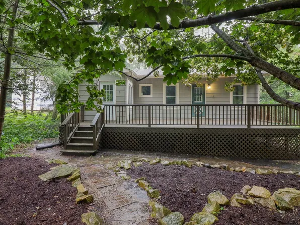 34W703 Illinois St, St Charles, IL 60174