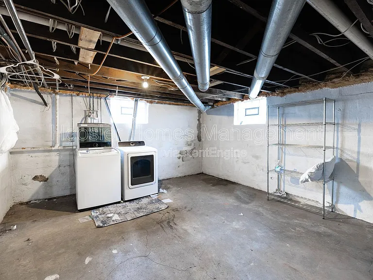 2901 N Talbott St — Photo 23