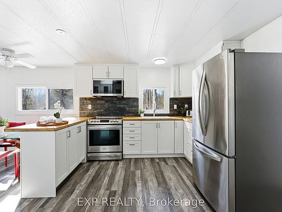 5th image of 24 Taft Rd