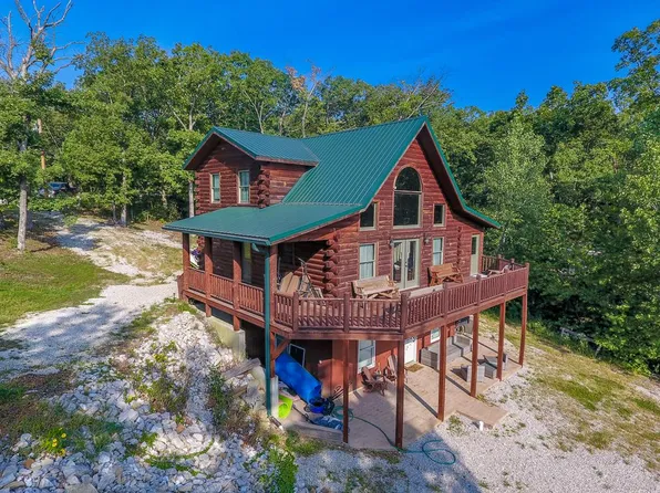 1002 Lake Nehai Ter, Keytesville, MO 65261