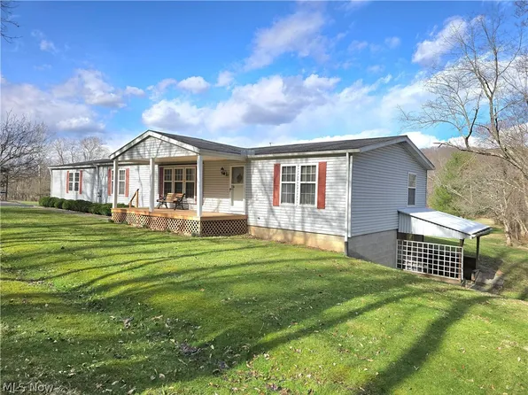 2656 Darlington Dr, Zanesville, OH 43701