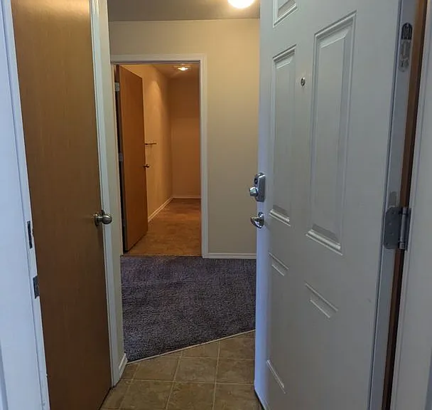 Wellesley Park Apartments — Photo 14
