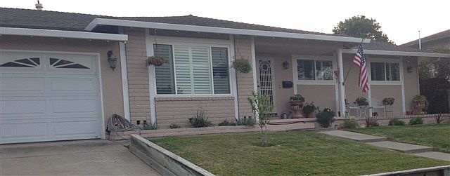 1st image of 236 Boulder Dr