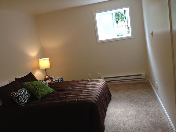 4th image of 12319 35th Ave NE #19B