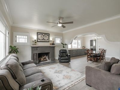 1836 Center St NE, Salem, OR, 97301