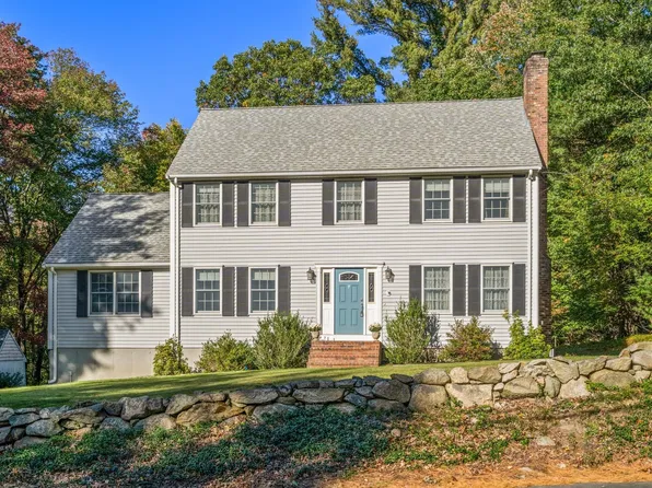 70 Prospect St, Franklin, MA 02038