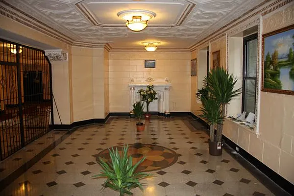 Rented by Lang Realty LLC | media 18