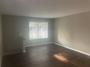 39630 Edgemont Dr, Sterling Heights, MI 48310