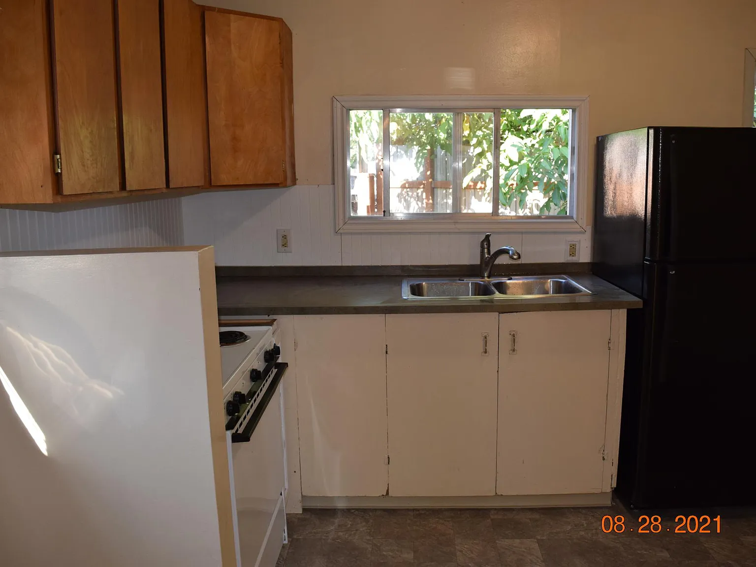 1 bed, 200 sqft, $825 — Photo 3