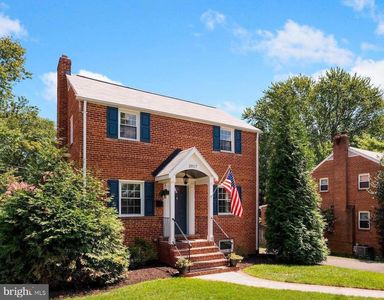 2017 N Illinois St, Arlington, VA, 22205