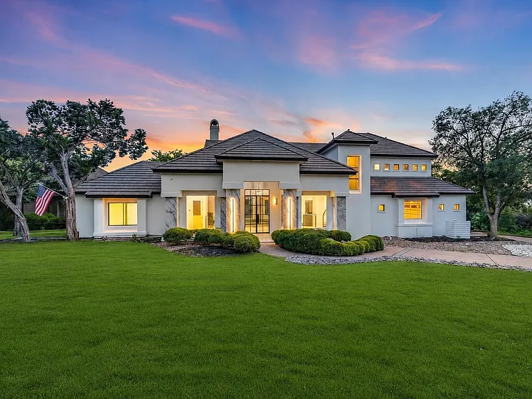 9409 Bell Mountain Dr — Photo 1